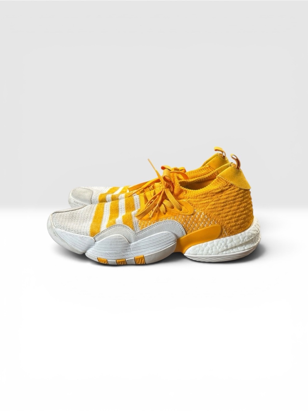 Adidas Trae Young 2 Men’s Knit White Gold Basketball Shoes Size 12.5